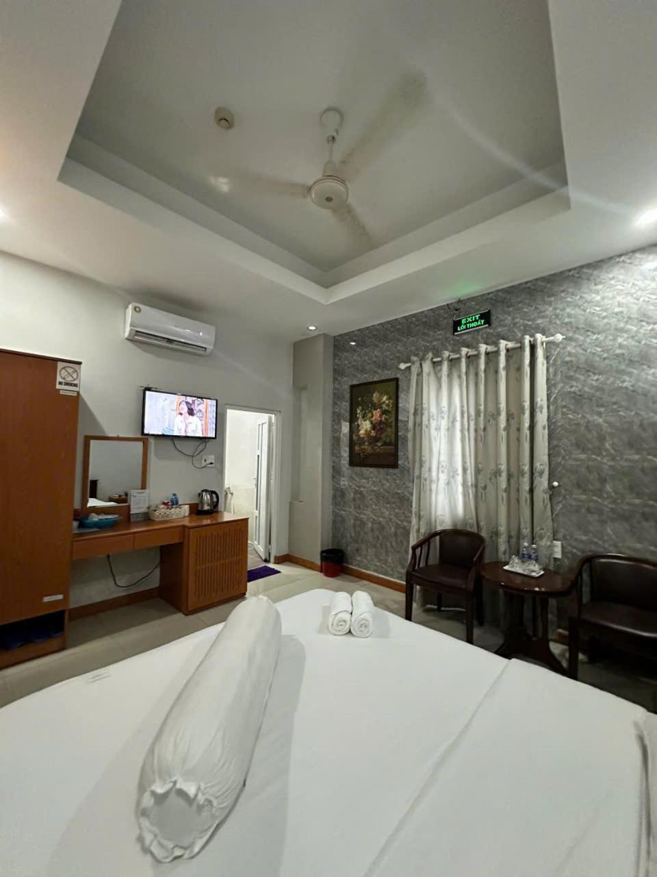 Rich Hotel Кан То Екстериор снимка
